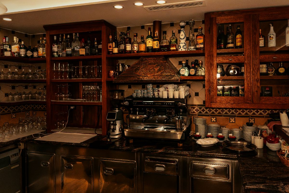 Bar i vinski kutak